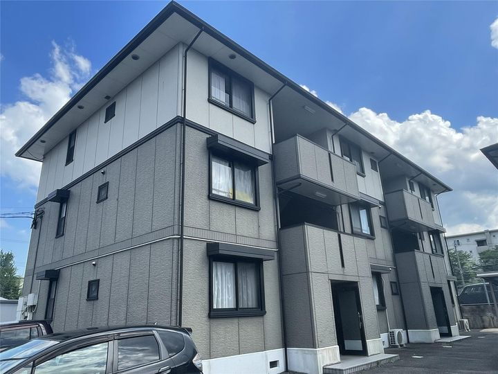 クレール徳力 3階建
