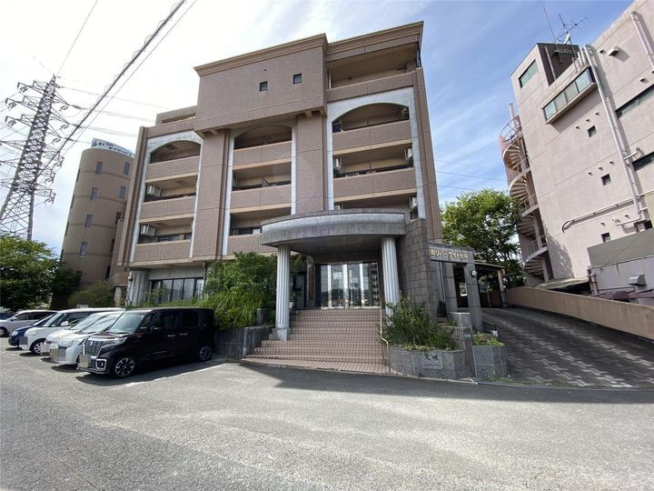 協和リバーサイド 6階建