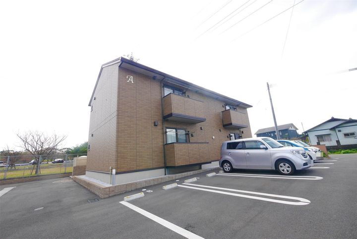 Ｇｒａｎｄ　Ｓｏｌｅｉｌ　Ａ棟 2階建