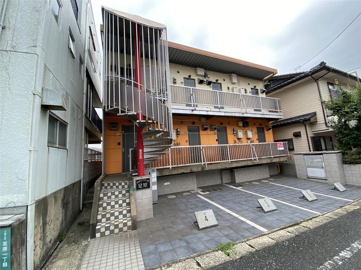 Ｎｏ．２　ホワイトフォーラム足原