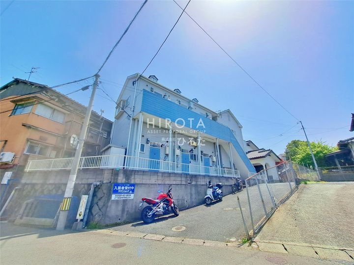 シャーミー片野