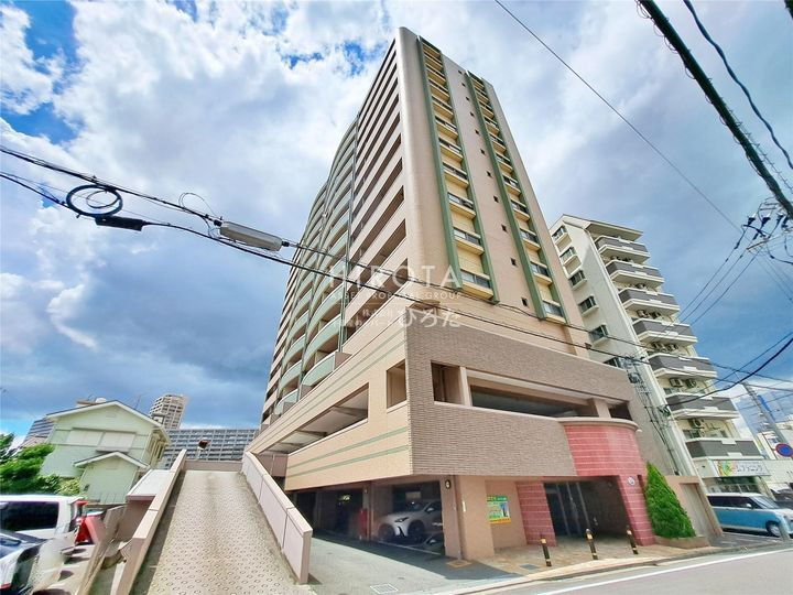 ウィングス三萩野 14階建
