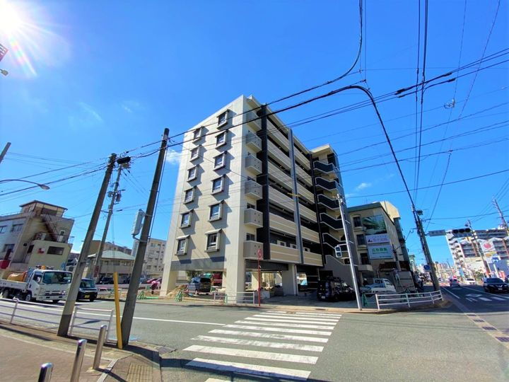 ウィングス三郎丸 7階建