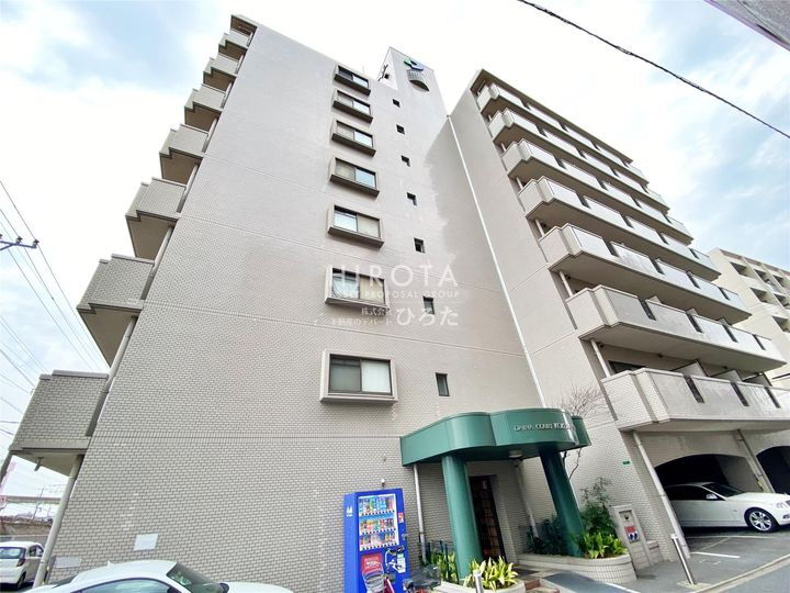ダイナコート小倉城野　３０７号室 8階建