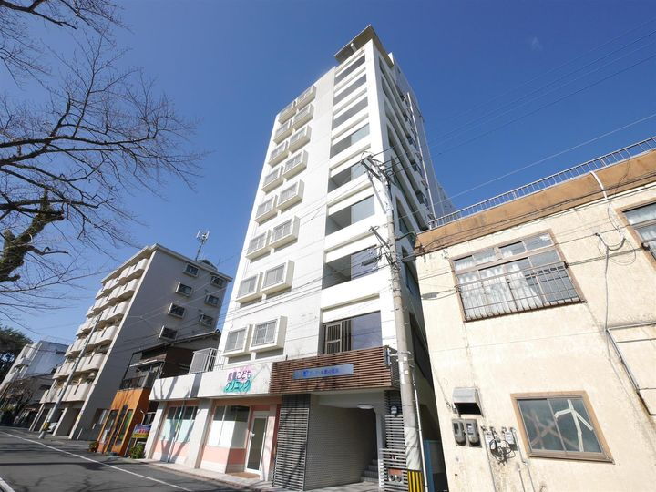 プレアール鷹の巣Ⅳ 9階建
