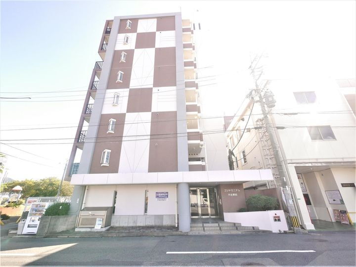 コンドミニアム穴生駅前