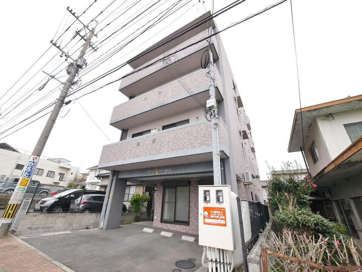 ファーストステージ 4階建