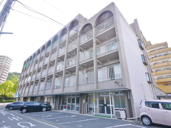 福岡県北九州市若松区白山２丁目 賃貸マンション