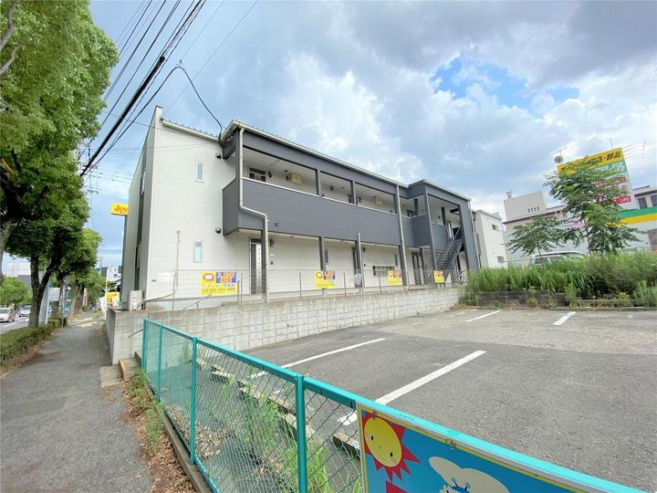 ＬＥＯＮＥ黒崎南 2階建