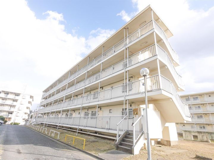 福岡県北九州市八幡西区萩原２丁目 賃貸マンション