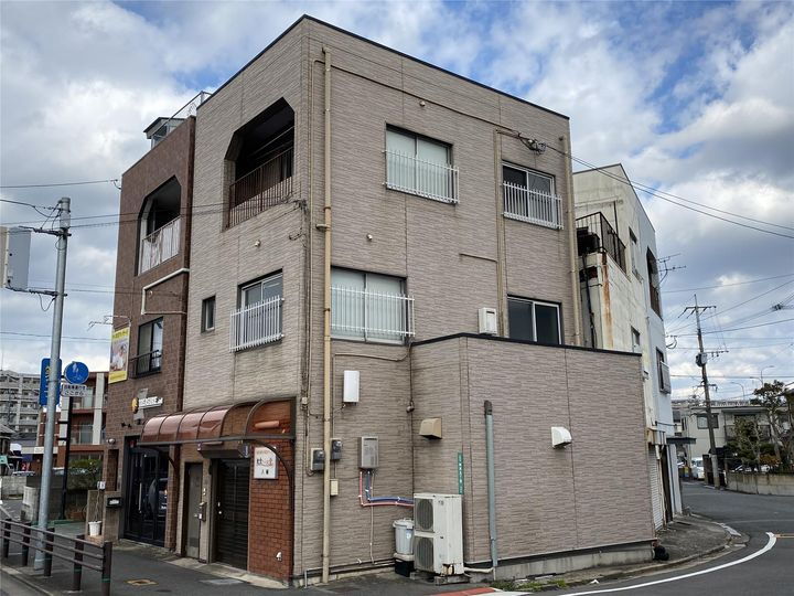 陣原５丁目アパート 3階建