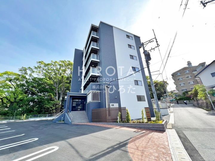 ニューレジデンス穴生 6階建