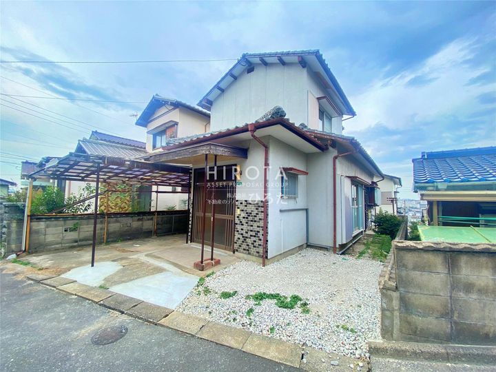 藤見町・貸一軒家 2階建