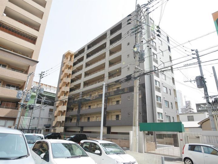 アヴィニールグランデ金田