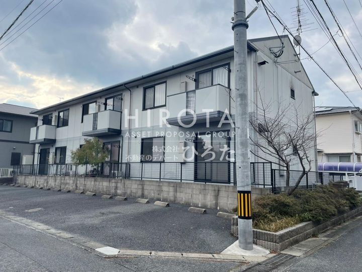 セジュールさつき 2階建