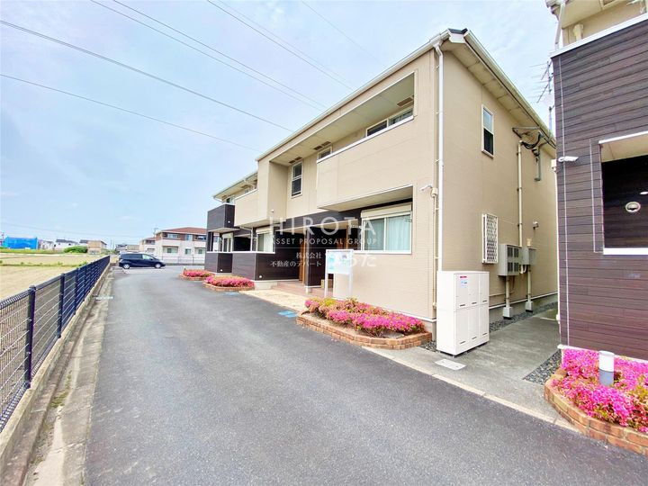 シュトラント感田Ｂ棟 2階建