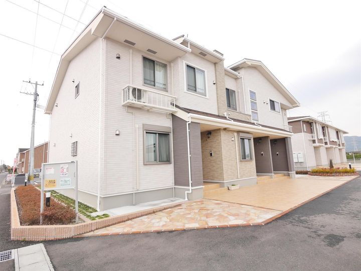 ハッピースマイルビラⅠ 2階建
