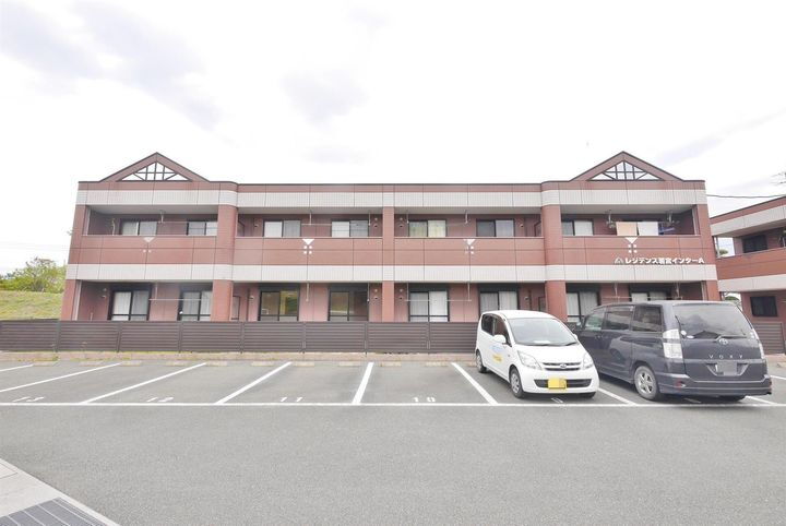 レジデンス若宮インターＡ 2階建