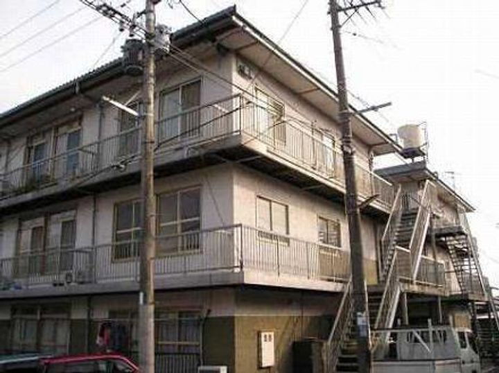 第６里中マンション