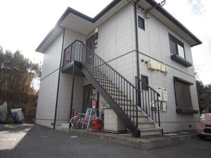 アクシス塔野 2階建
