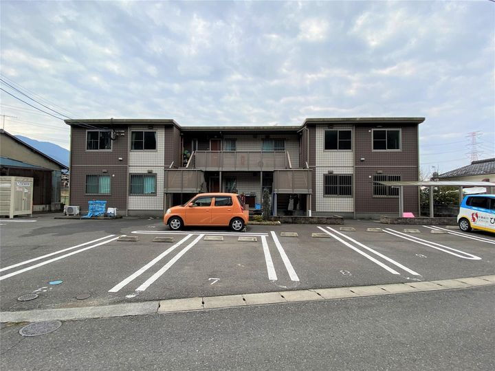 Ｌａ　ｌｕｃｉｏｌｅ 2階建