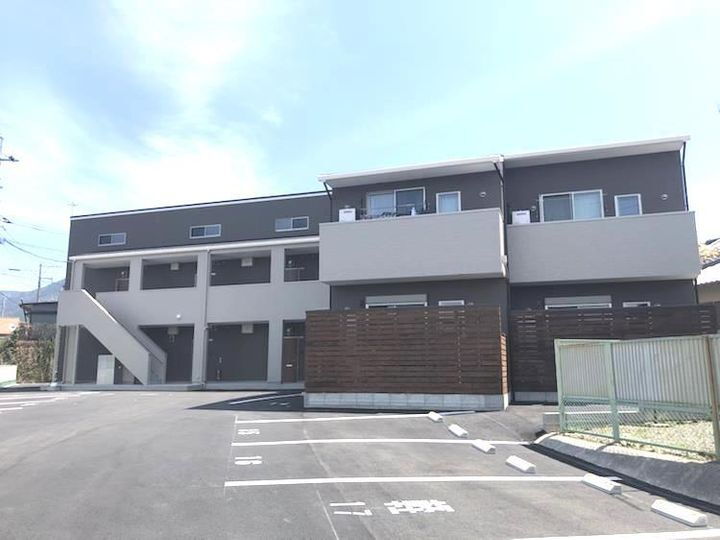 Ｌｉｎｄｙ　Ｔｏｎｎｏ 2階建