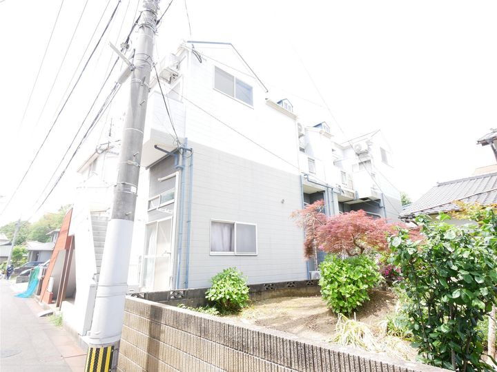 エルアビオン本城東 2階建