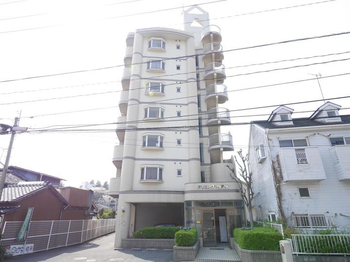 オリエンタル折尾駅
