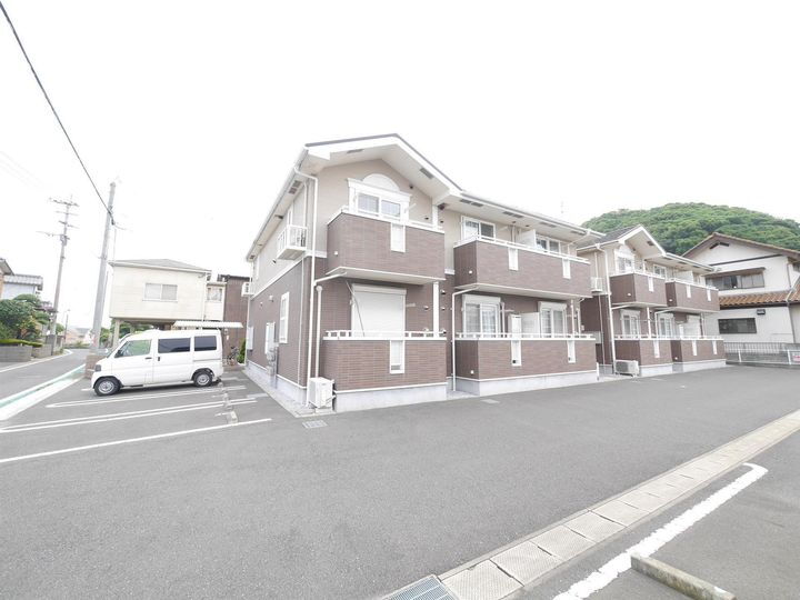 福岡県遠賀郡芦屋町山鹿 賃貸アパート