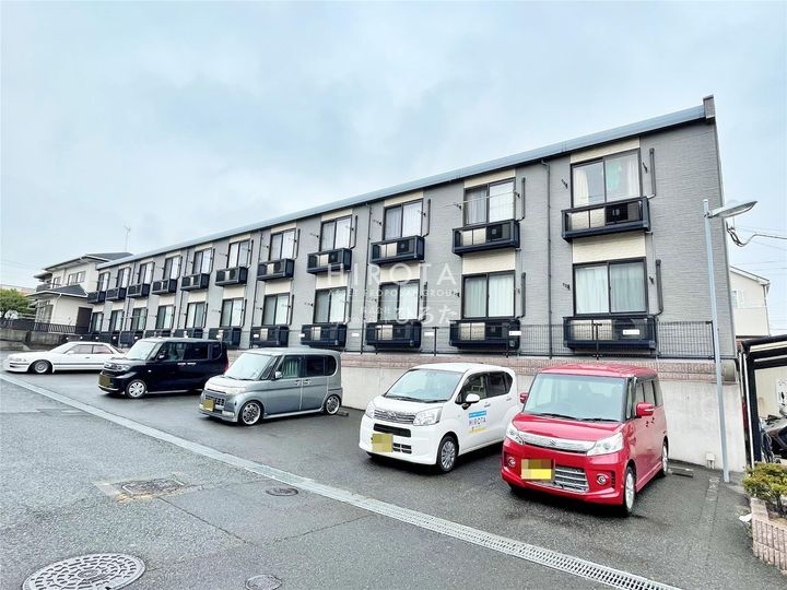レオパレスレシエージュ本城東 2階建