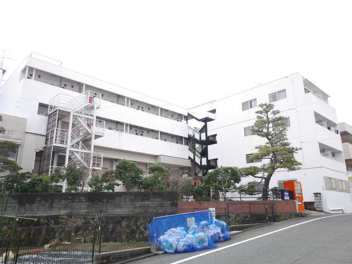 福岡県北九州市八幡西区折尾４丁目 賃貸マンション