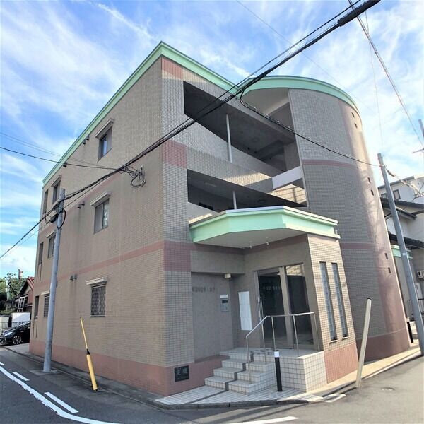 愛知県名古屋市中川区四女子町１丁目 3階建 築19年2ヶ月