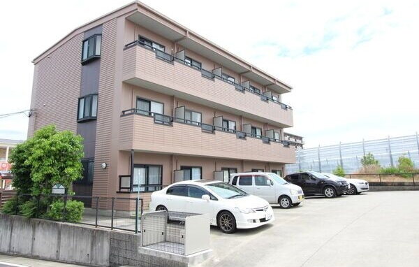 愛知県名古屋市天白区島田が丘 3階建 築23年3ヶ月