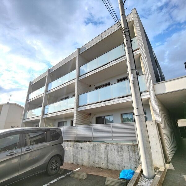 愛知県名古屋市北区三軒町 3階建 築15年9ヶ月