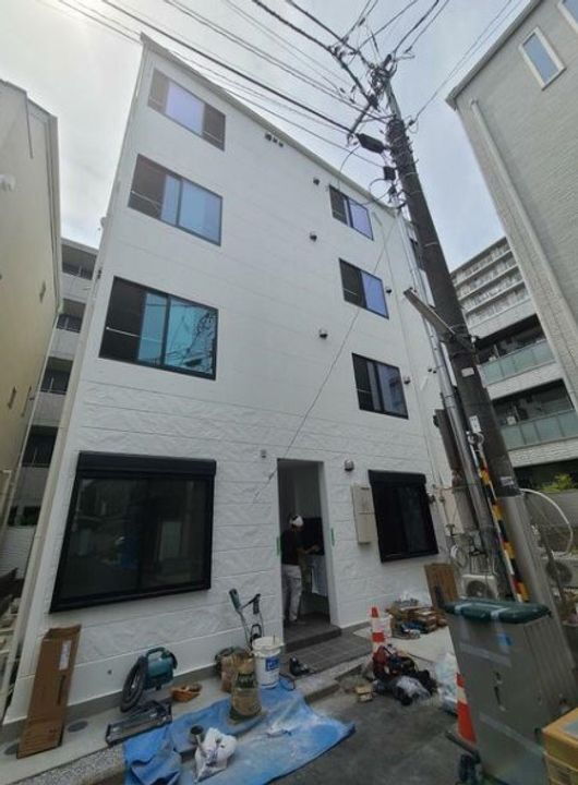 グランクオール大島ＷＥＳＴ 4階建