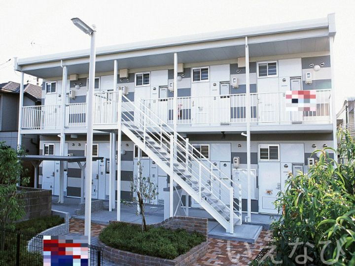 岡山県岡山市北区津島本町 2階建