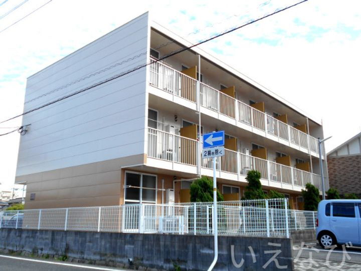 岡山県岡山市北区新屋敷町２丁目 3階建 築22年4ヶ月