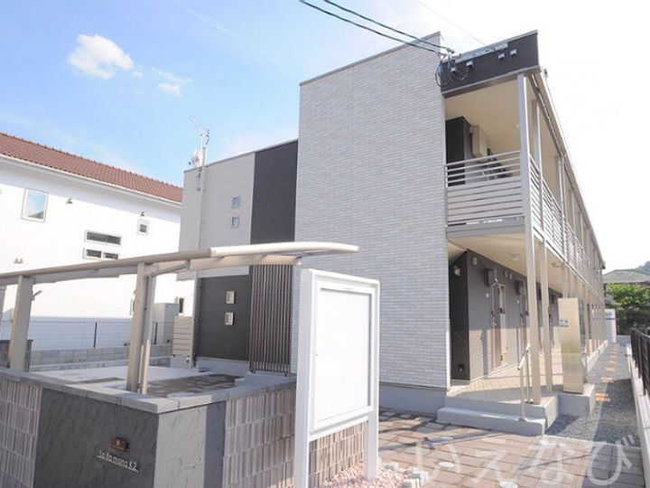 岡山県岡山市北区西辛川 2階建