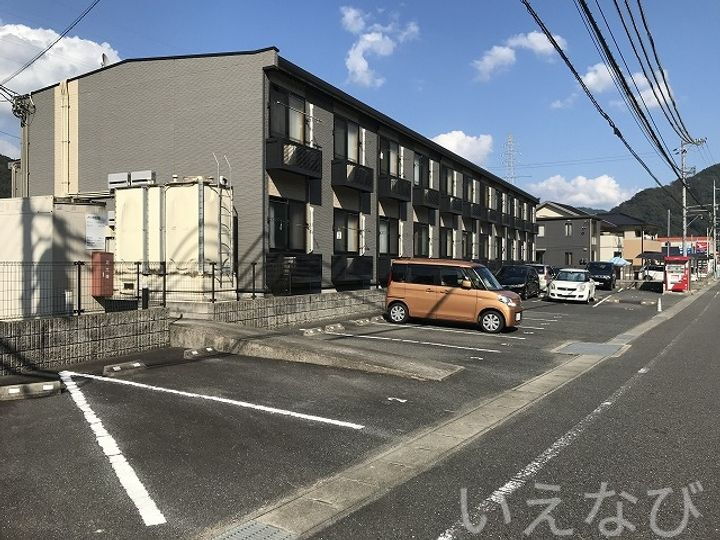 岡山県高梁市落合町阿部 2階建