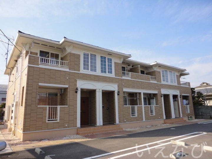 岡山県赤磐市上市 2階建 築16年3ヶ月