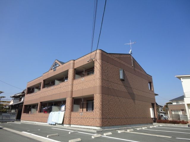 岡山県総社市中原 2階建