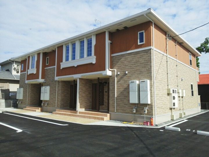 岡山県岡山市東区金岡東町３丁目 2階建 築10年