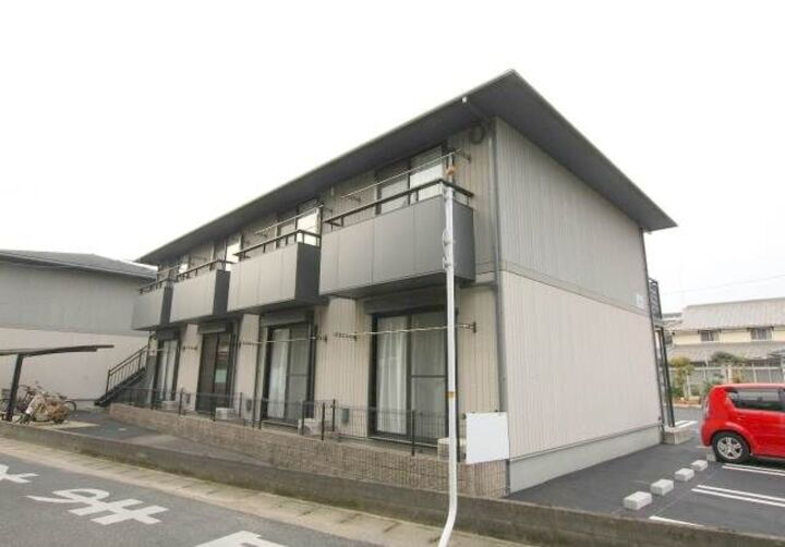 岡山県岡山市北区花尻みどり町 2階建