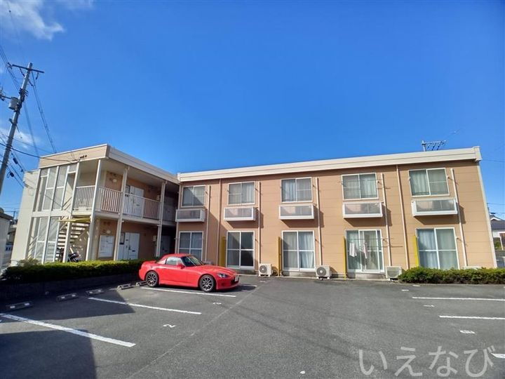 岡山県岡山市北区新屋敷町３丁目 2階建