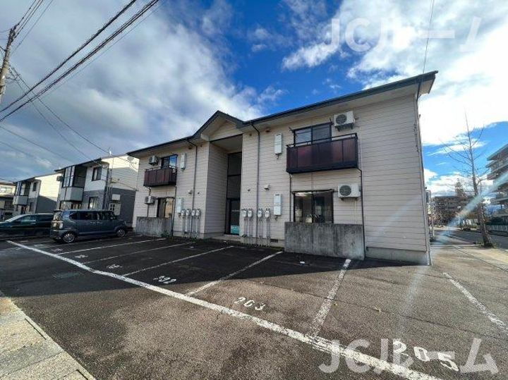 新潟県上越市春日野１丁目 賃貸アパート