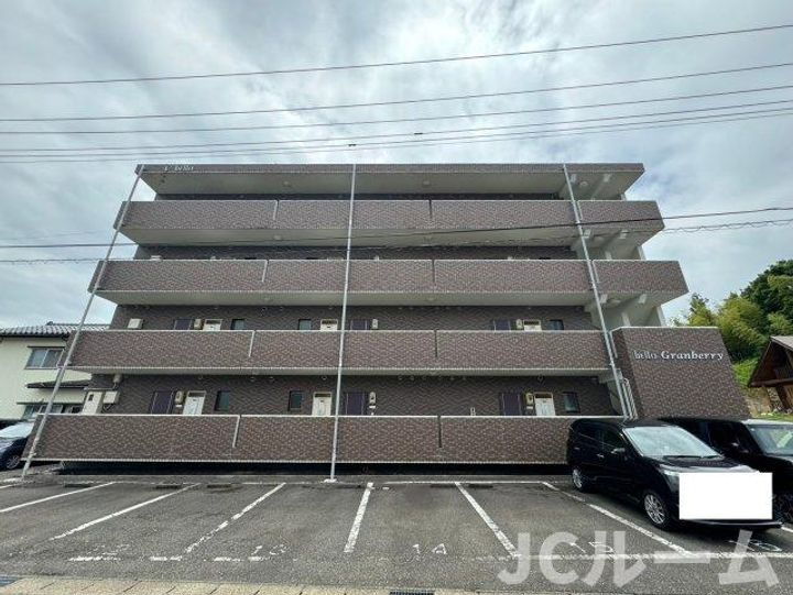 新潟県柏崎市剣野町 4階建 築24年8ヶ月