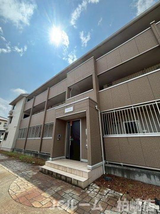 新潟県柏崎市豊町 3階建 築13年5ヶ月