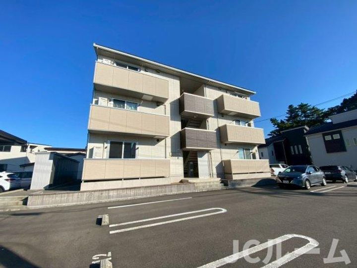 新潟県上越市春日新田３丁目 賃貸アパート