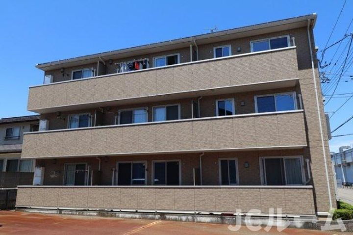 新潟県上越市五智１丁目 賃貸アパート