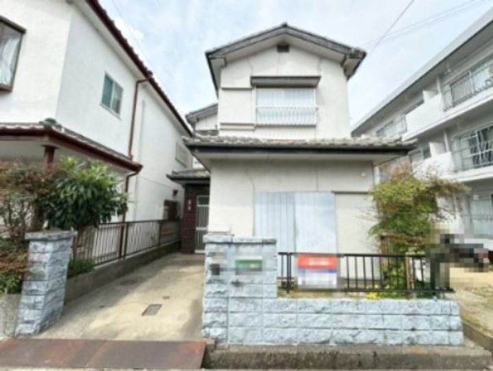 箕面市瀬川２丁目貸家